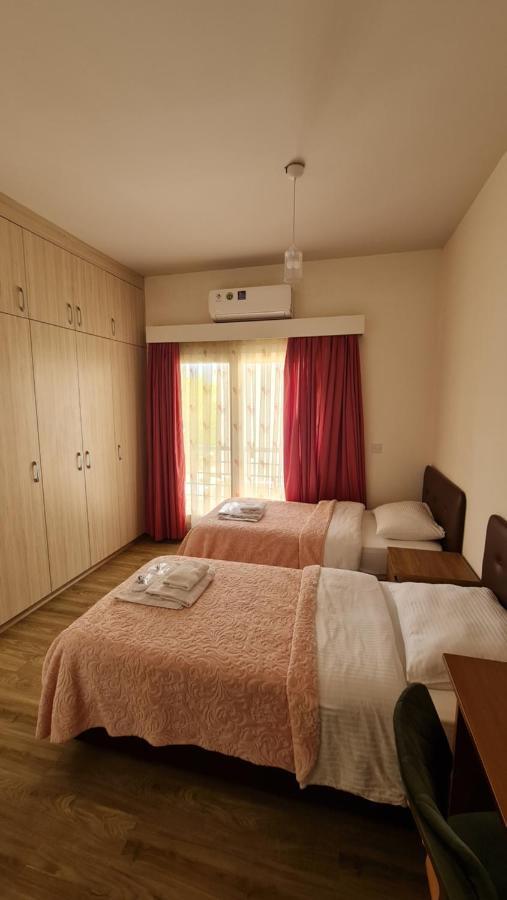 Oytam Apt Никосия Экстерьер фото